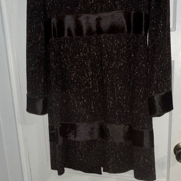 Elegant Brown Women's Coat - Picture 11 of 13